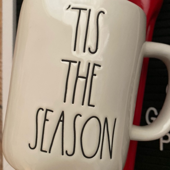 Rae Dunn ‘TIS THE SEASON Christmas Mug - Picture 2 of 5